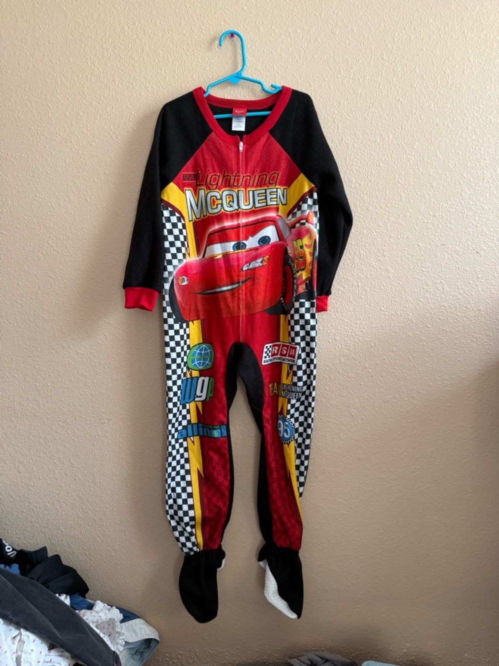 Disney Pixar Lightning McQueen Red Kids Footed One-Piece-size 6
